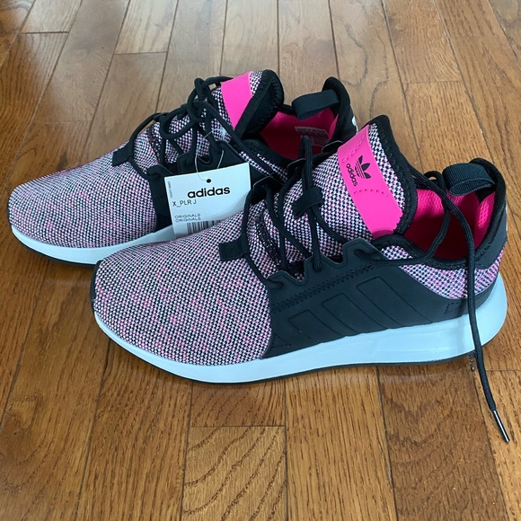 adidas youth sneakers